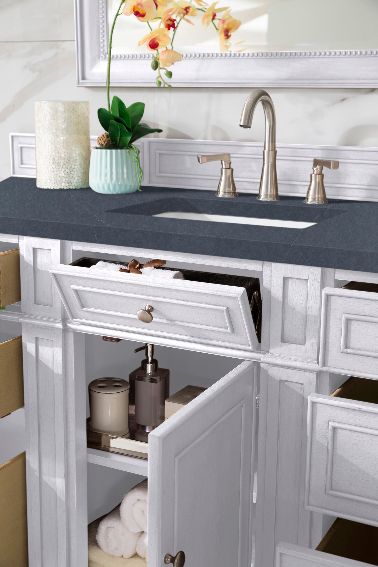 Bristol 60" Single Vanity, Bright White w/ 3 CM Charcoal Soapstone Silestone Top