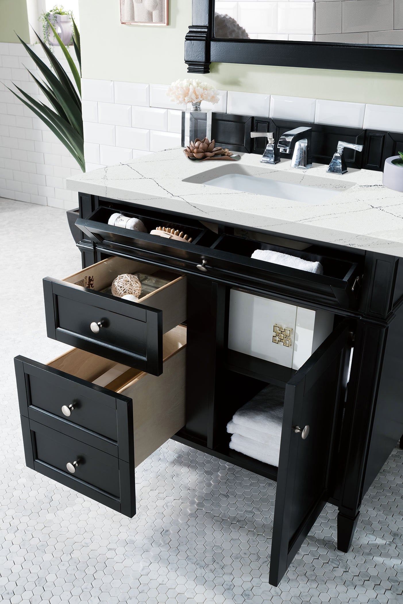 Brittany 36" Single Vanity, Black Onyx w/ 3 CM Ethereal Noctis Silestone Top