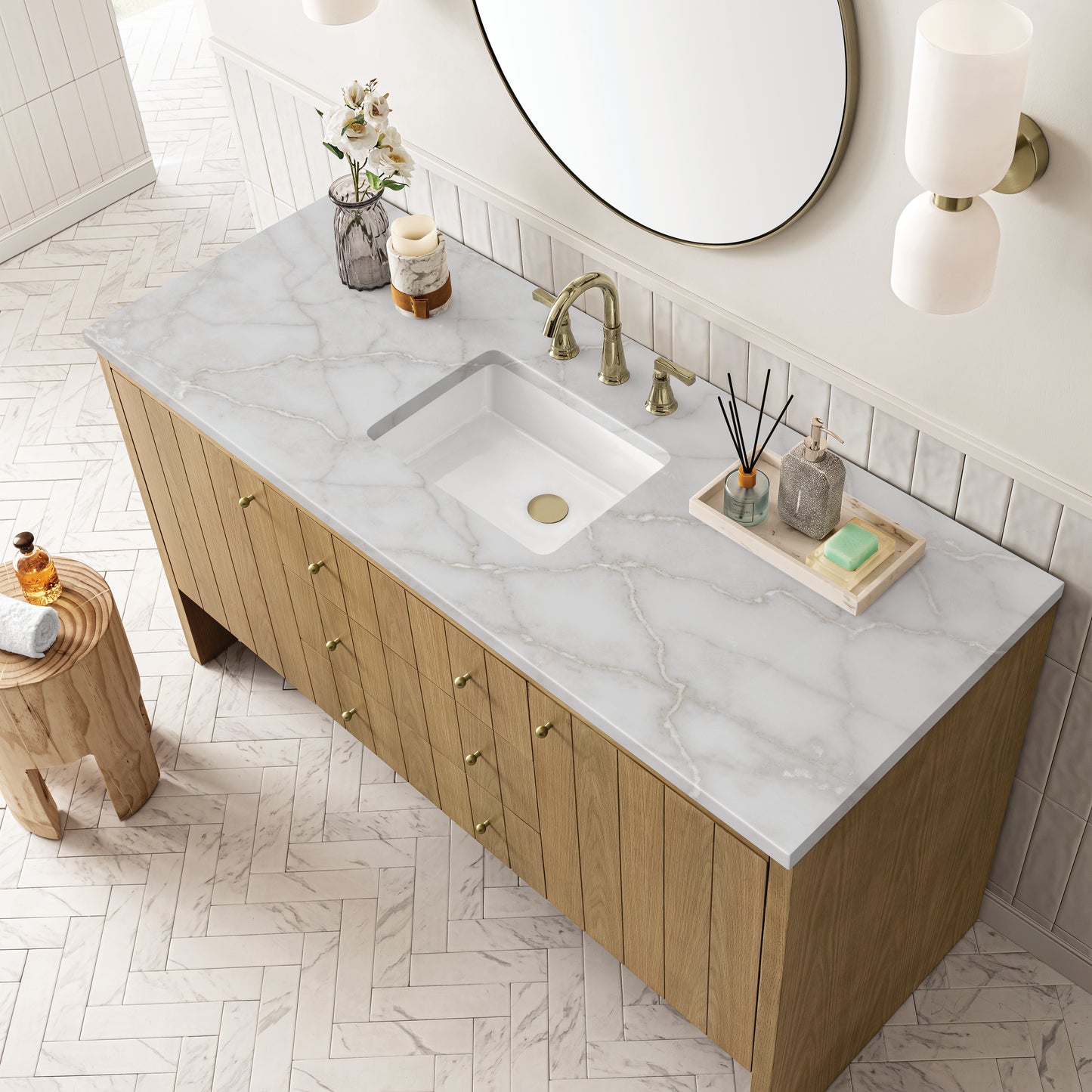 Hudson 60" Single Vanity, Light Natural Oak w/ 3 CM Victorian Silver Top w/ FreePower Wireless Charger