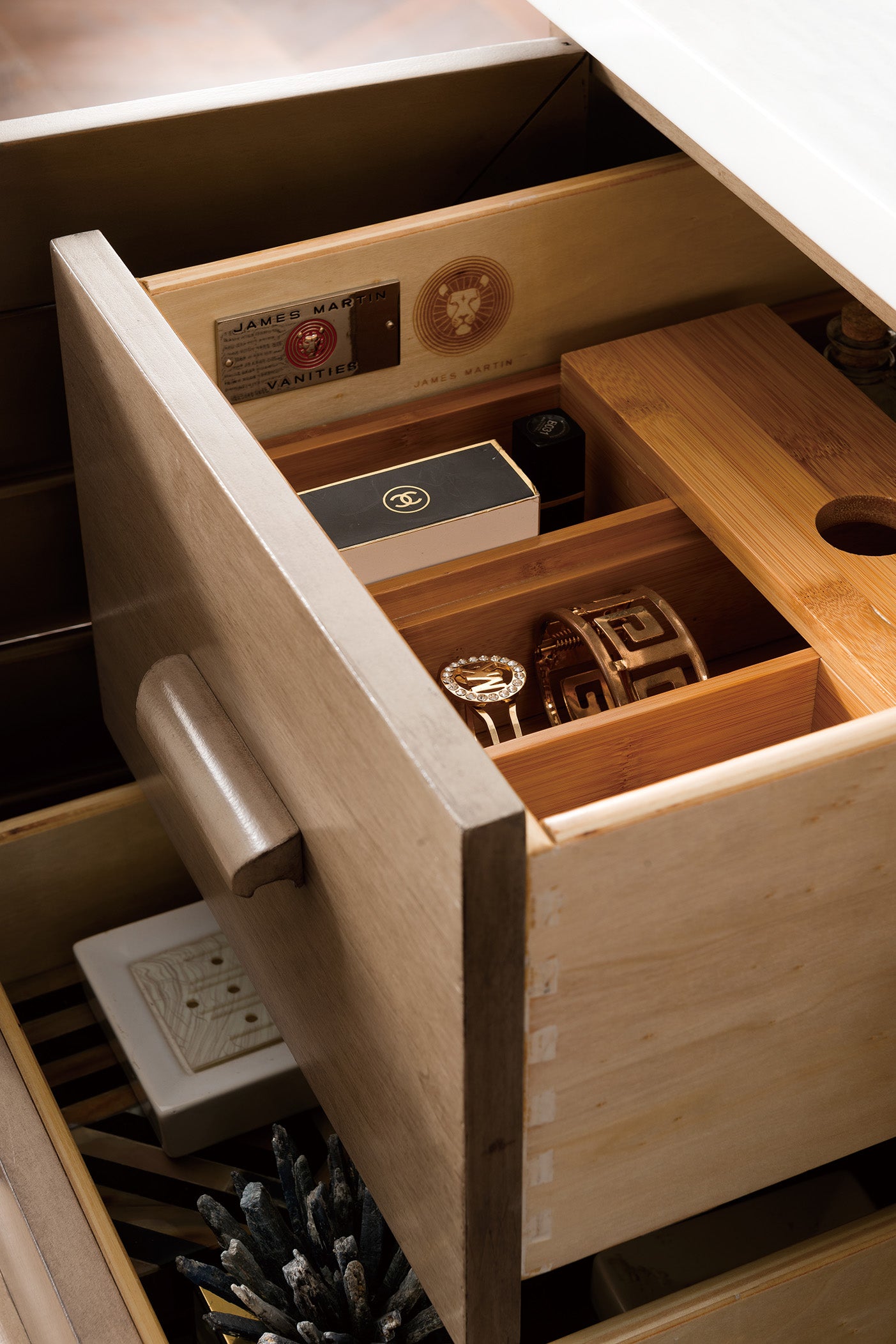 Portland 48" Single Vanity Whitewashed Walnut w/ 3 CM White Zeus Silestone Top