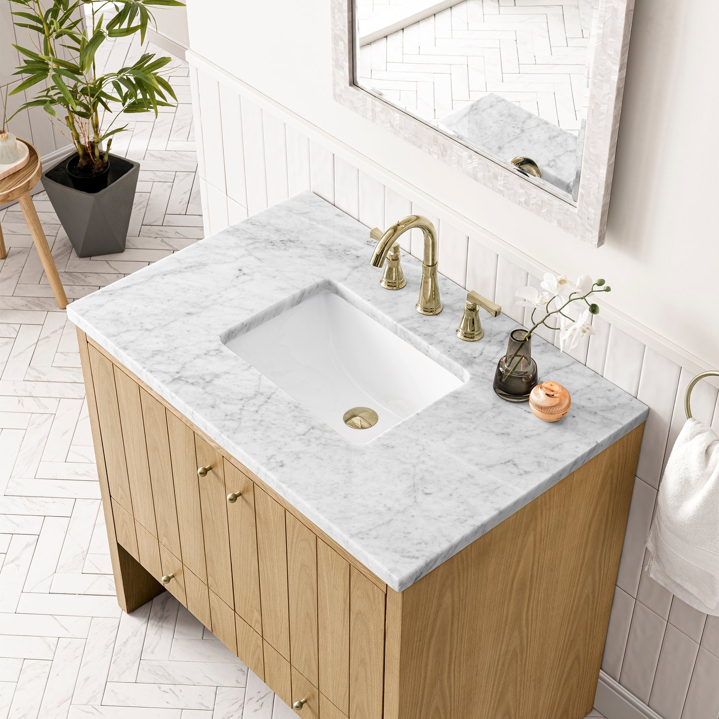 Hudson 36" Single Vanity, Light Natural Oak w/ 3 CM Carrara Marble Top