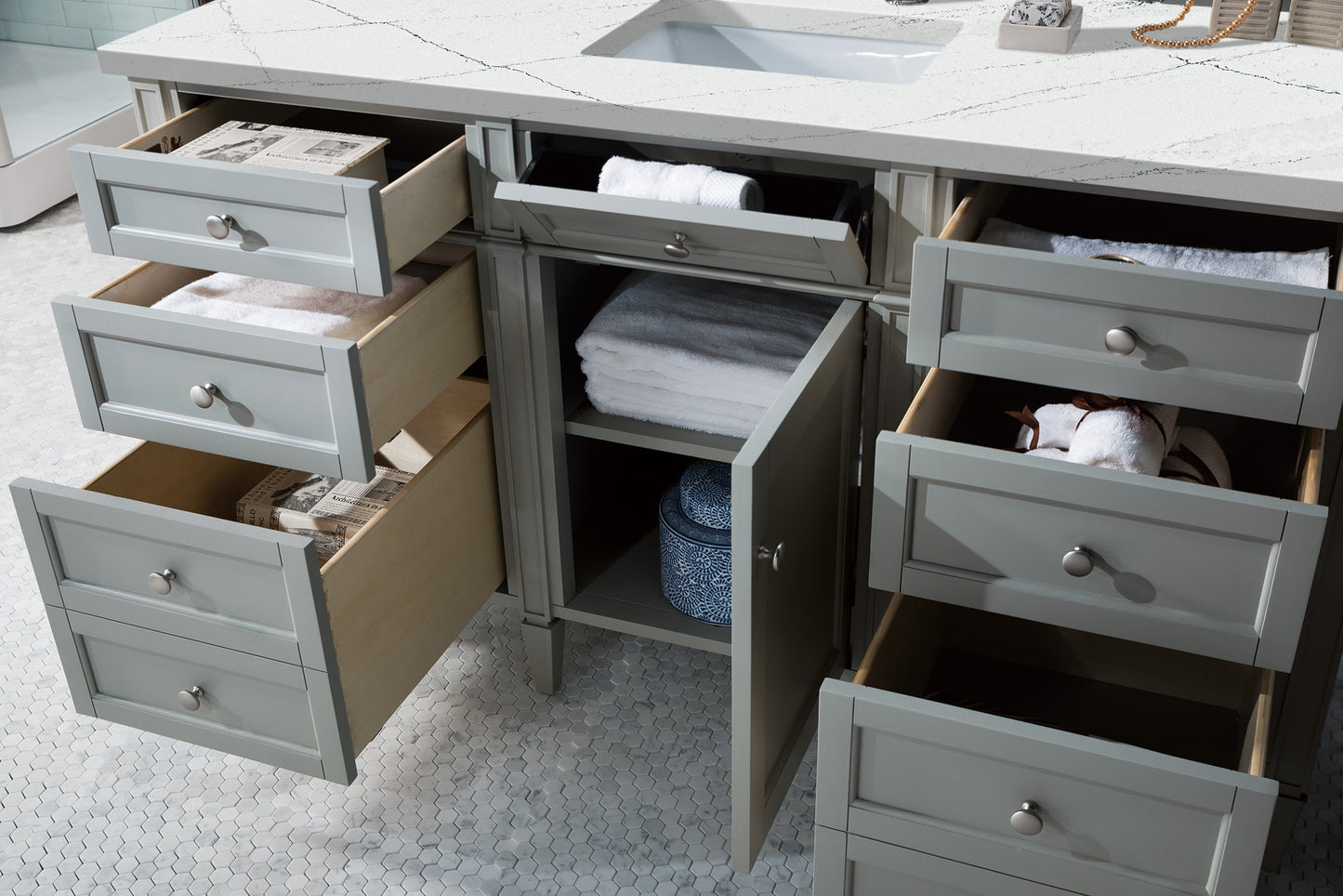 Brittany 60" Single Vanity, Urban Gray w/ 3 CM Ethereal Noctis Silestone Top