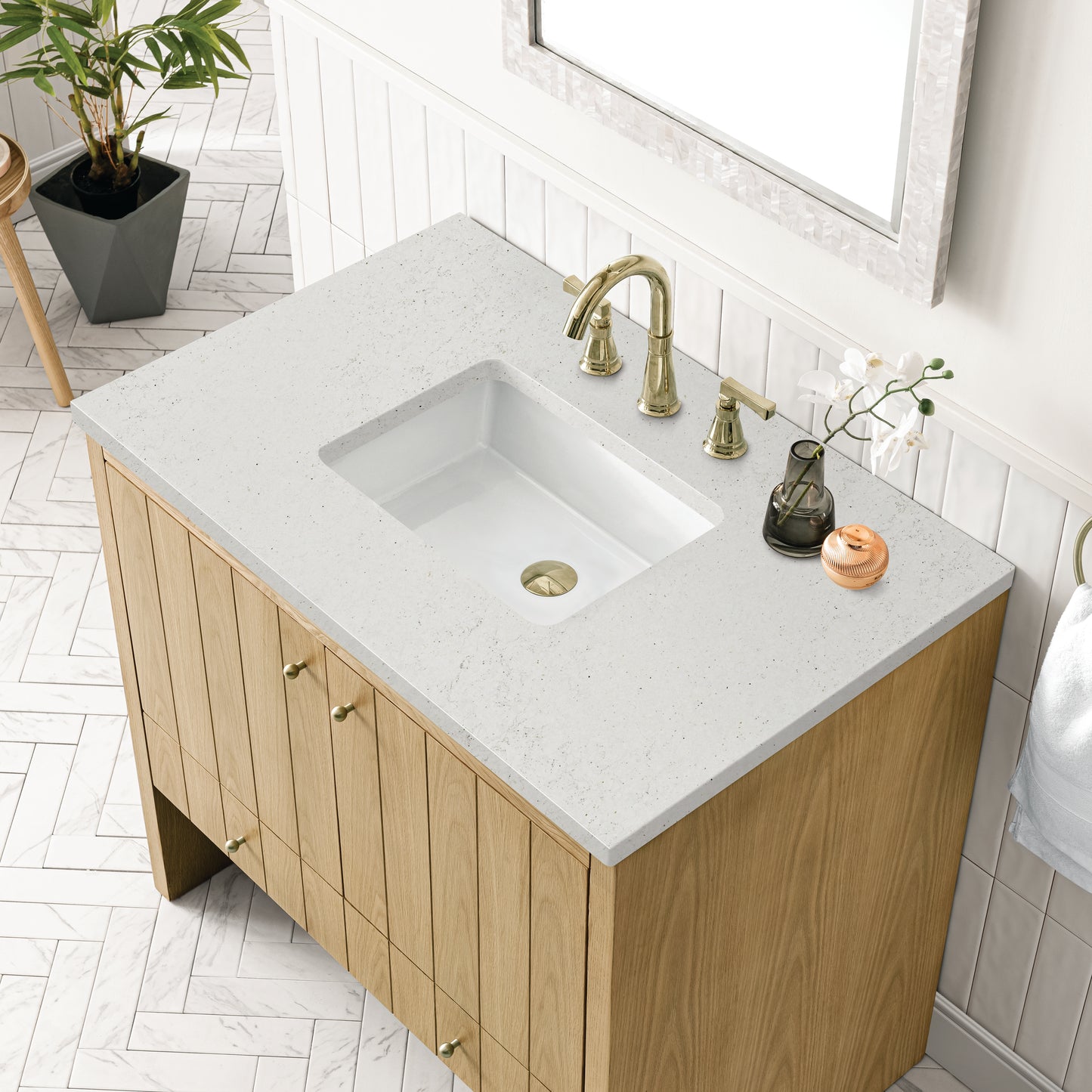 Hudson 36" Single Vanity, Light Natural Oak w/ 3 CM Lime Delight Top