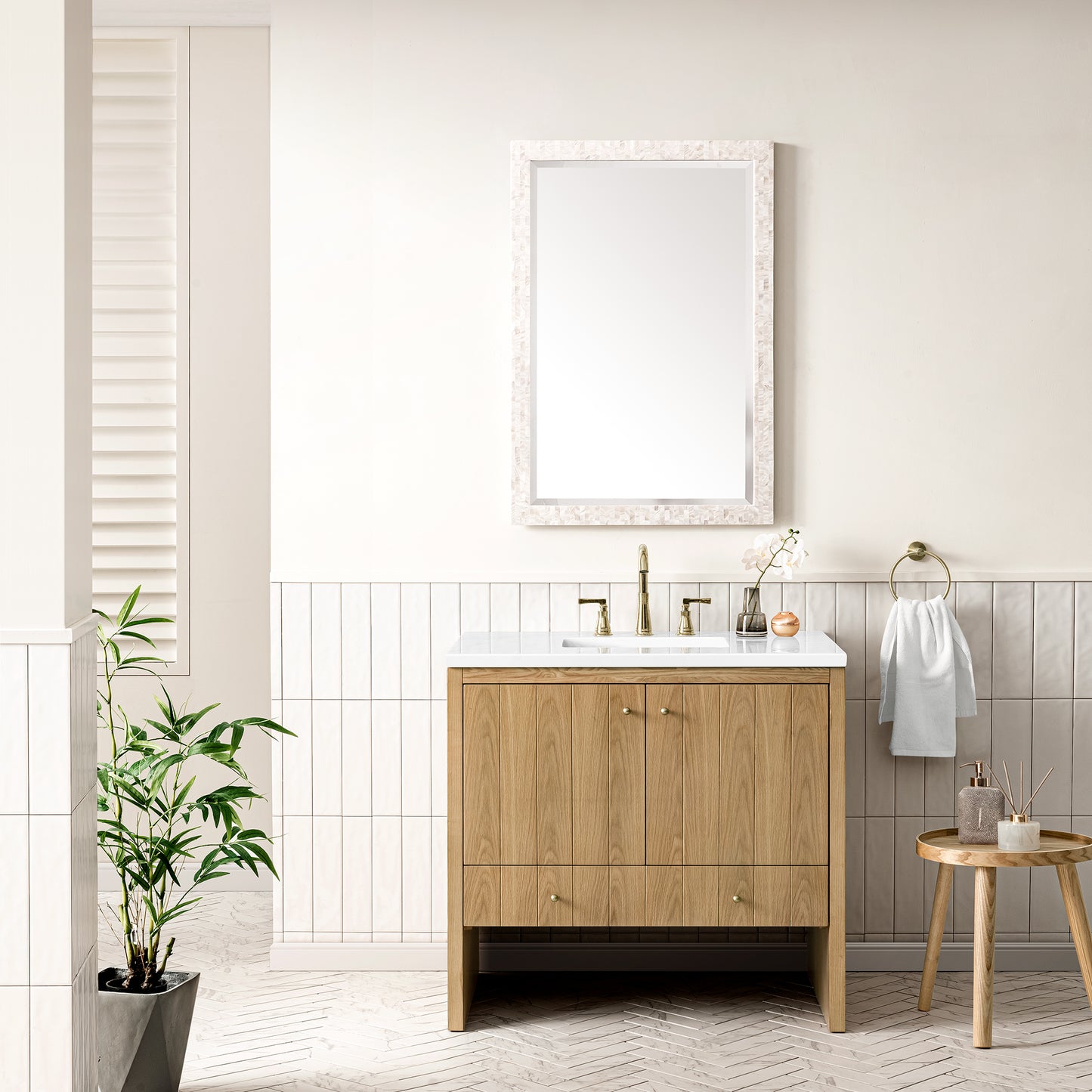 Hudson 36" Single Vanity, Light Natural Oak w/ 3 CM White Zeus Top